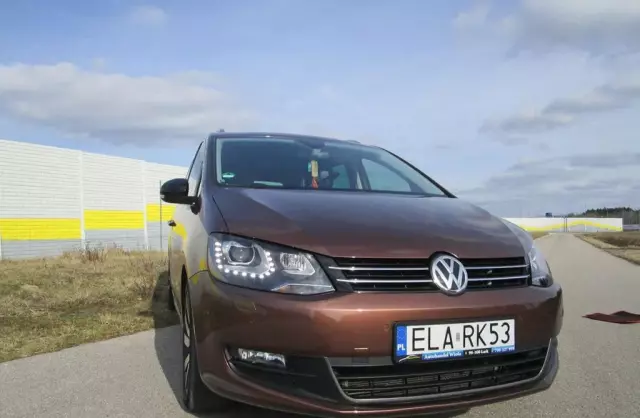VOLKSWAGEN Sharan 