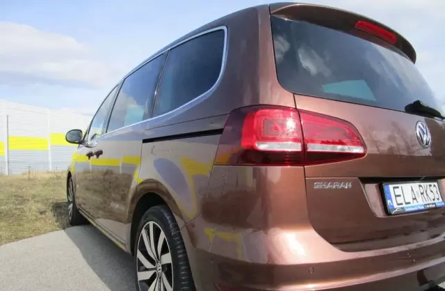 VOLKSWAGEN Sharan 