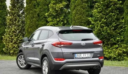 HYUNDAI Tucson 