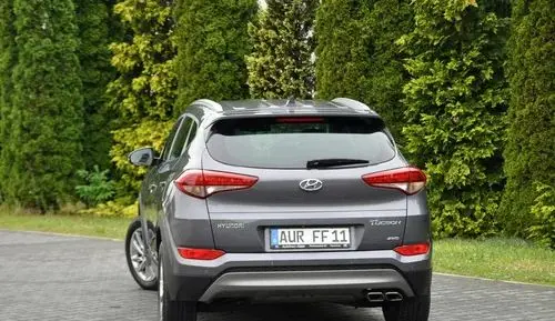 HYUNDAI Tucson 