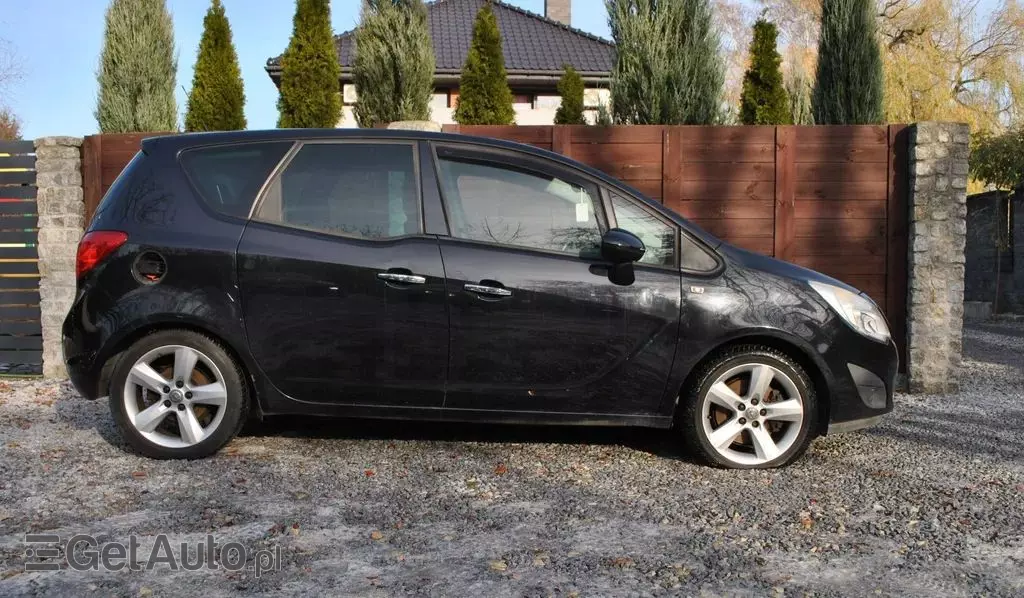 OPEL Meriva 1.7 DTC (110 KM)