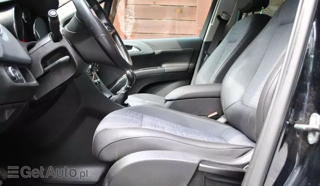 OPEL Meriva 1.7 DTC (110 KM)