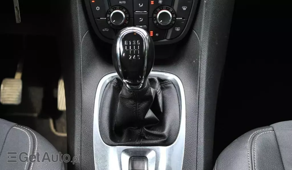 OPEL Meriva 1.7 DTC (110 KM)