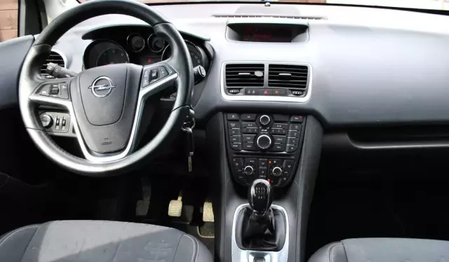 OPEL Meriva 1.7 DTC (110 KM)