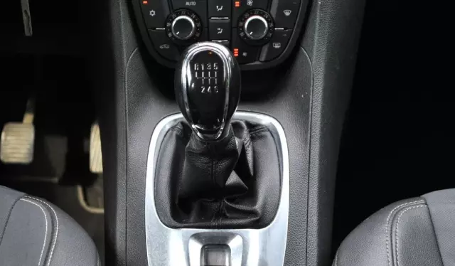 OPEL Meriva 1.7 DTC (110 KM)