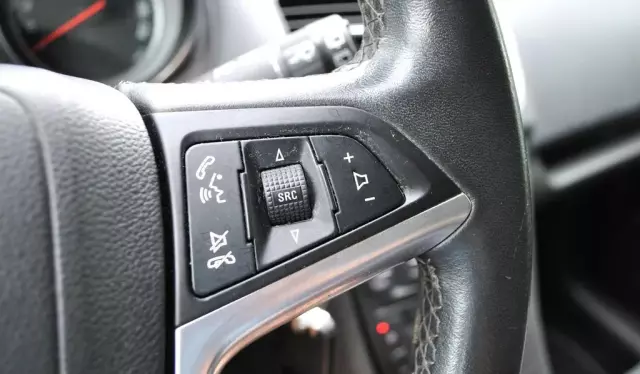 OPEL Meriva 1.7 DTC (110 KM)