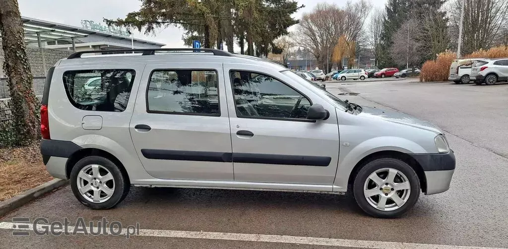 DACIA Logan 