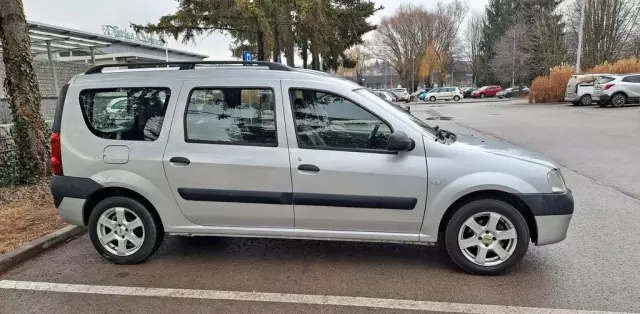 DACIA Logan 