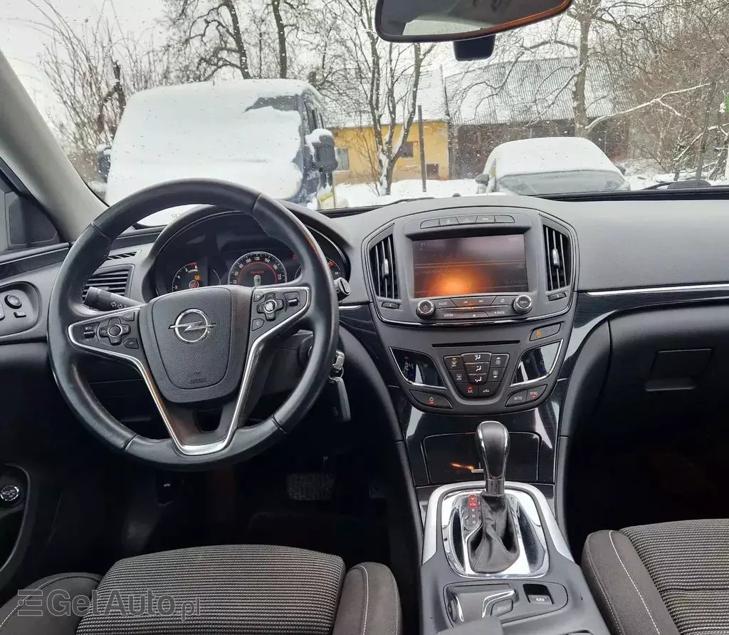 OPEL Insignia 