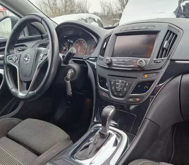 OPEL Insignia 