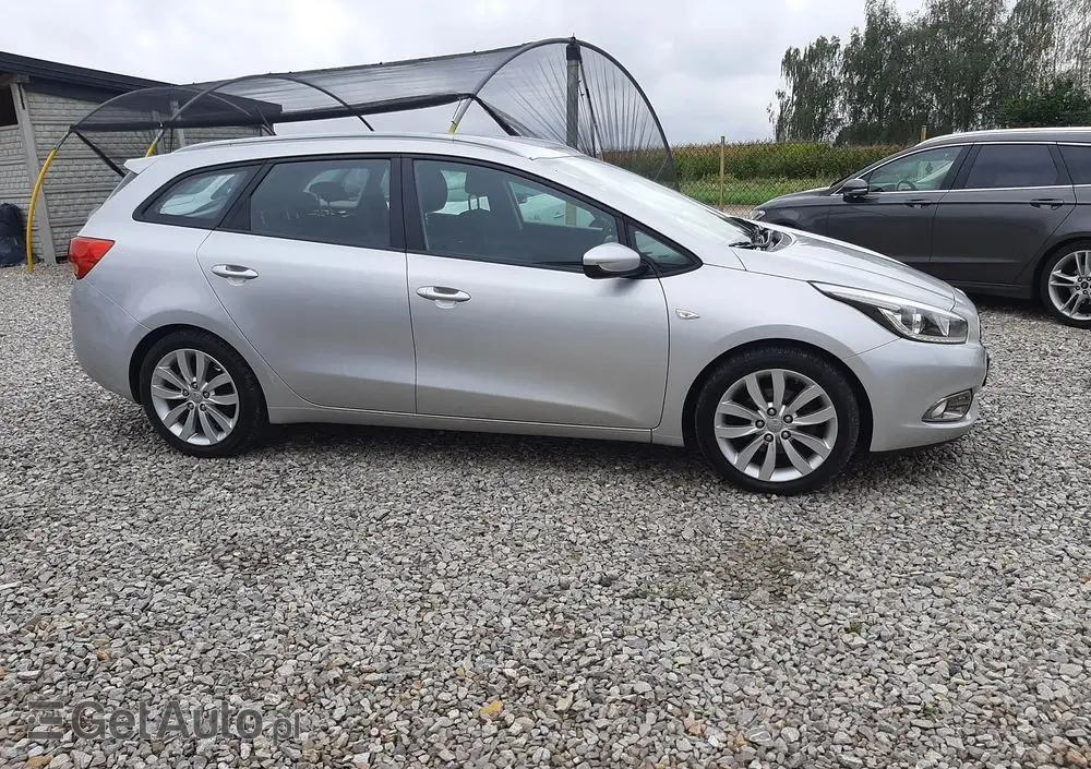 KIA Ceed 1.6 GDI SW Dream-Team Edition