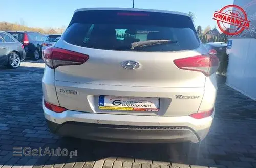 HYUNDAI Tucson 