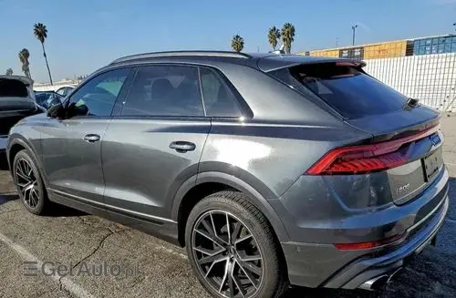 AUDI SQ8 