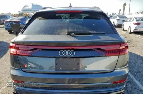 AUDI SQ8 