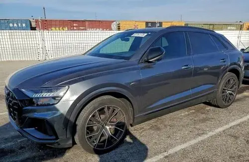 AUDI SQ8 