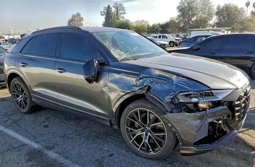AUDI SQ8 