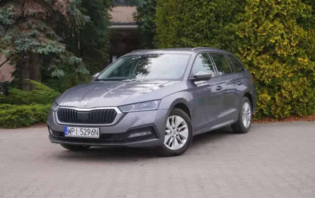SKODA Octavia 