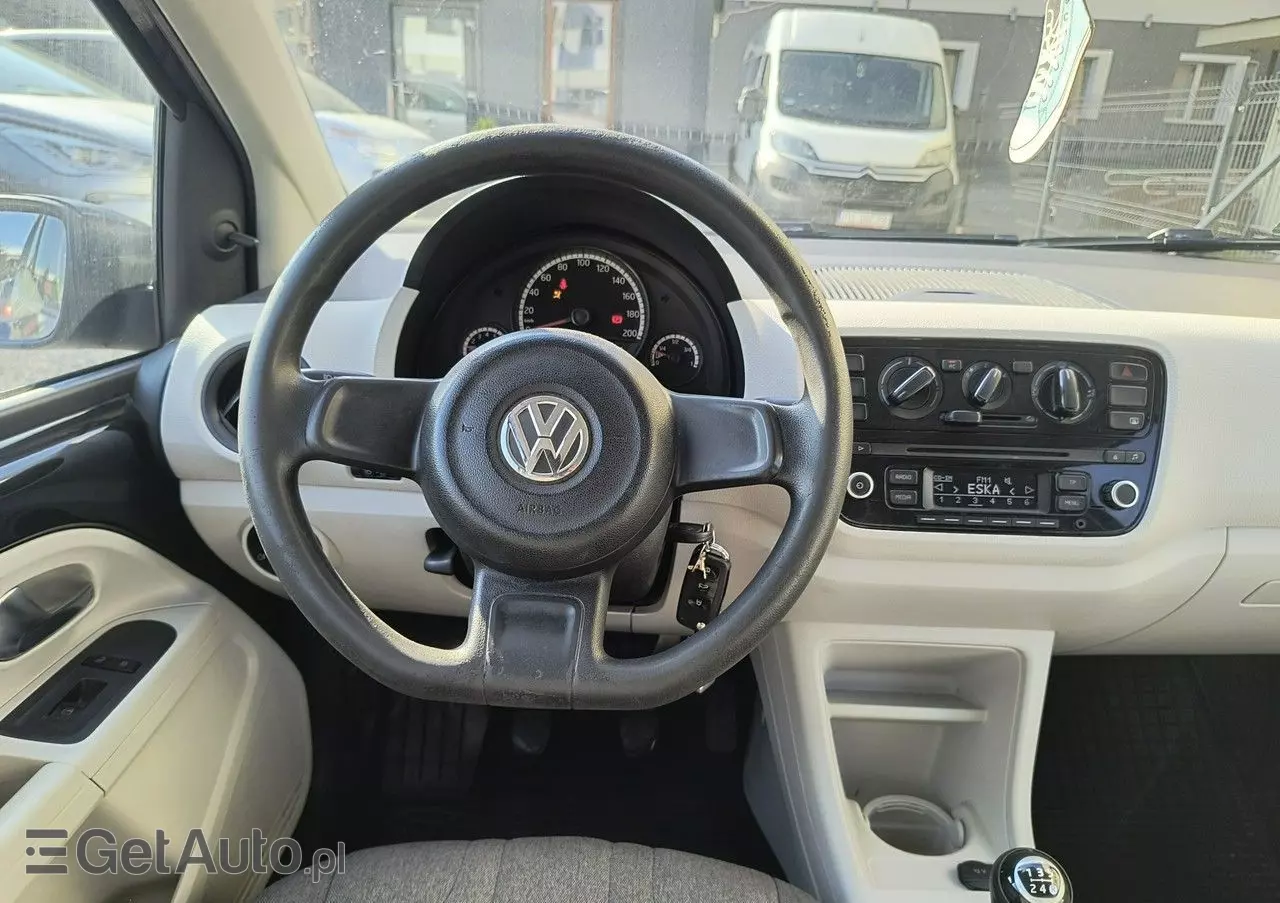 VOLKSWAGEN Up! 