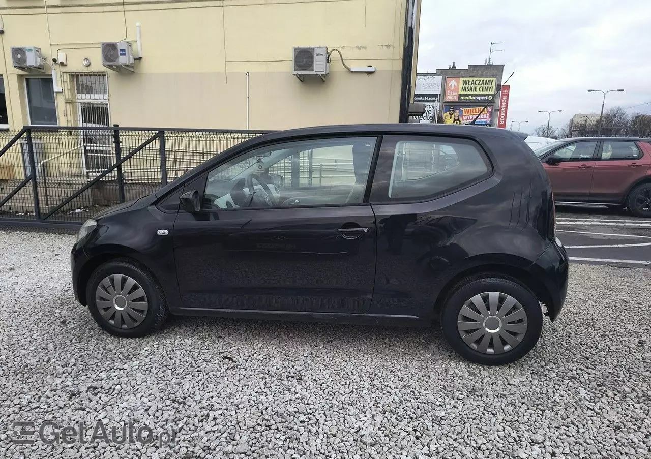 VOLKSWAGEN Up! 