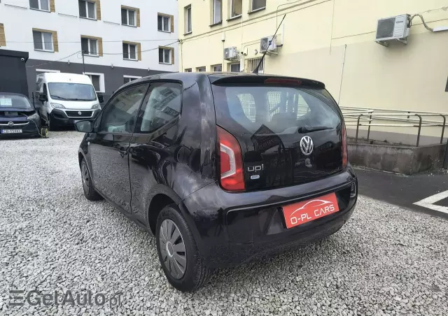VOLKSWAGEN Up! 