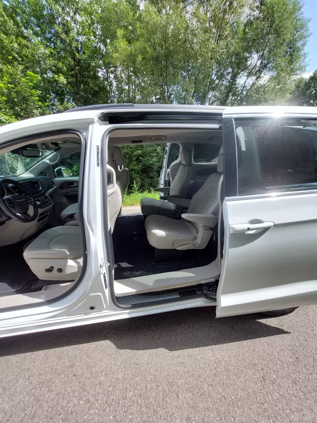 CHRYSLER VOYAGER PACIFICA  