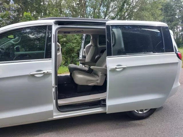 CHRYSLER VOYAGER PACIFICA  