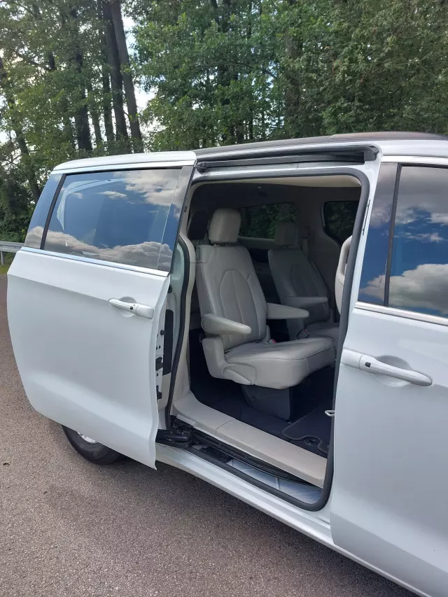 CHRYSLER VOYAGER PACIFICA  