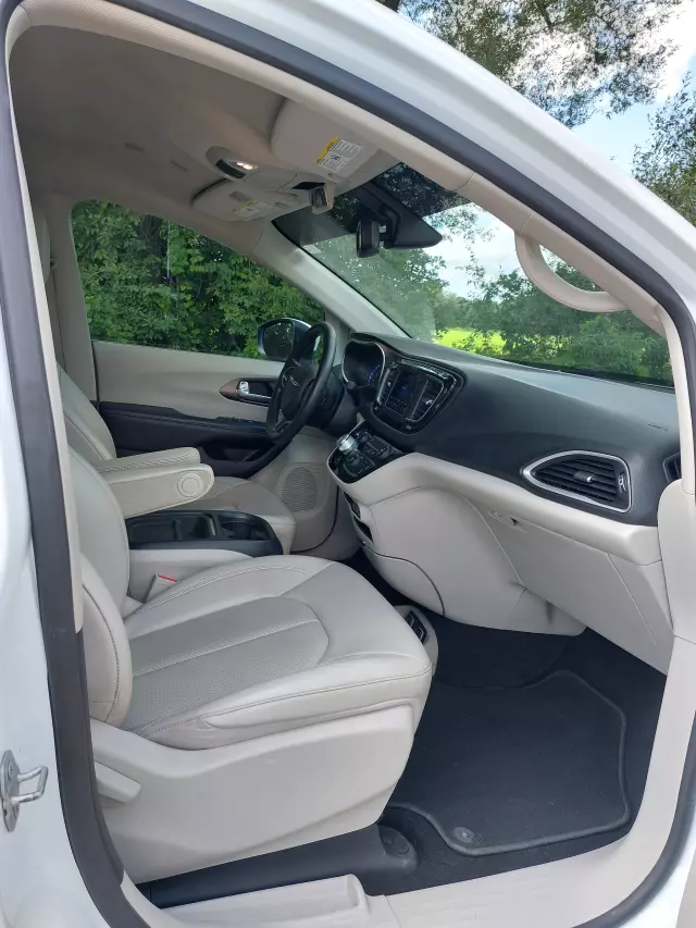 CHRYSLER VOYAGER PACIFICA  