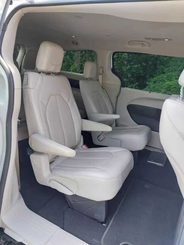 CHRYSLER VOYAGER PACIFICA  