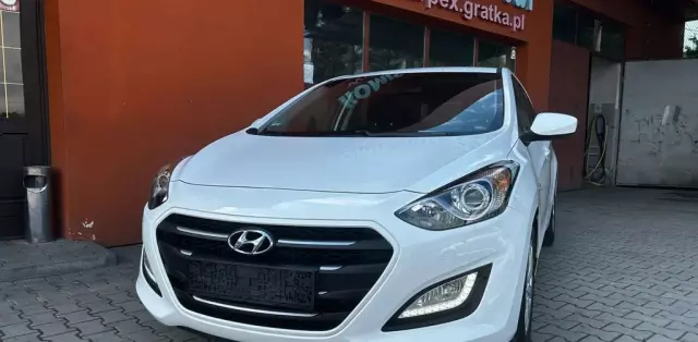 HYUNDAI I30 