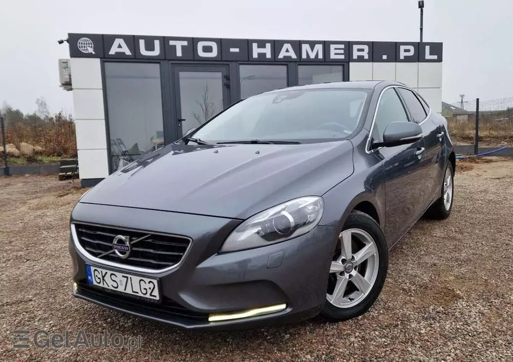 VOLVO V40 D3 Geartronic Summum