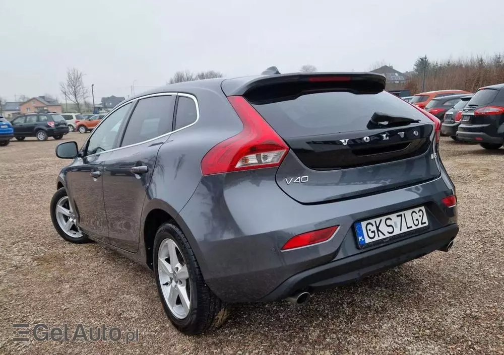 VOLVO V40 D3 Geartronic Summum