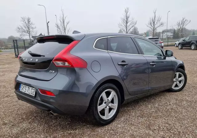 VOLVO V40 D3 Geartronic Summum
