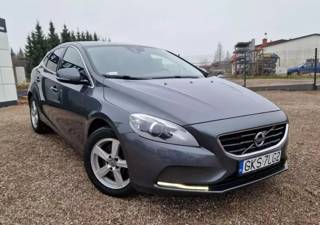 VOLVO V40 D3 Geartronic Summum