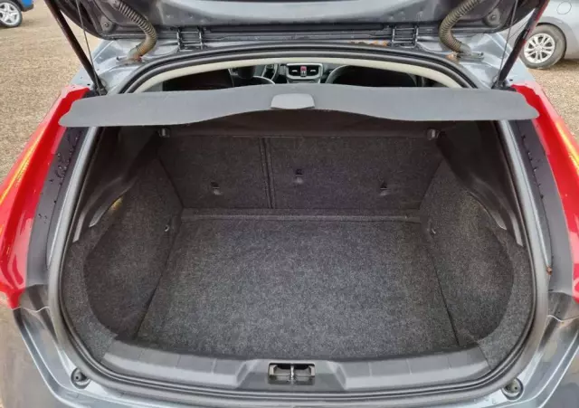 VOLVO V40 D3 Geartronic Summum