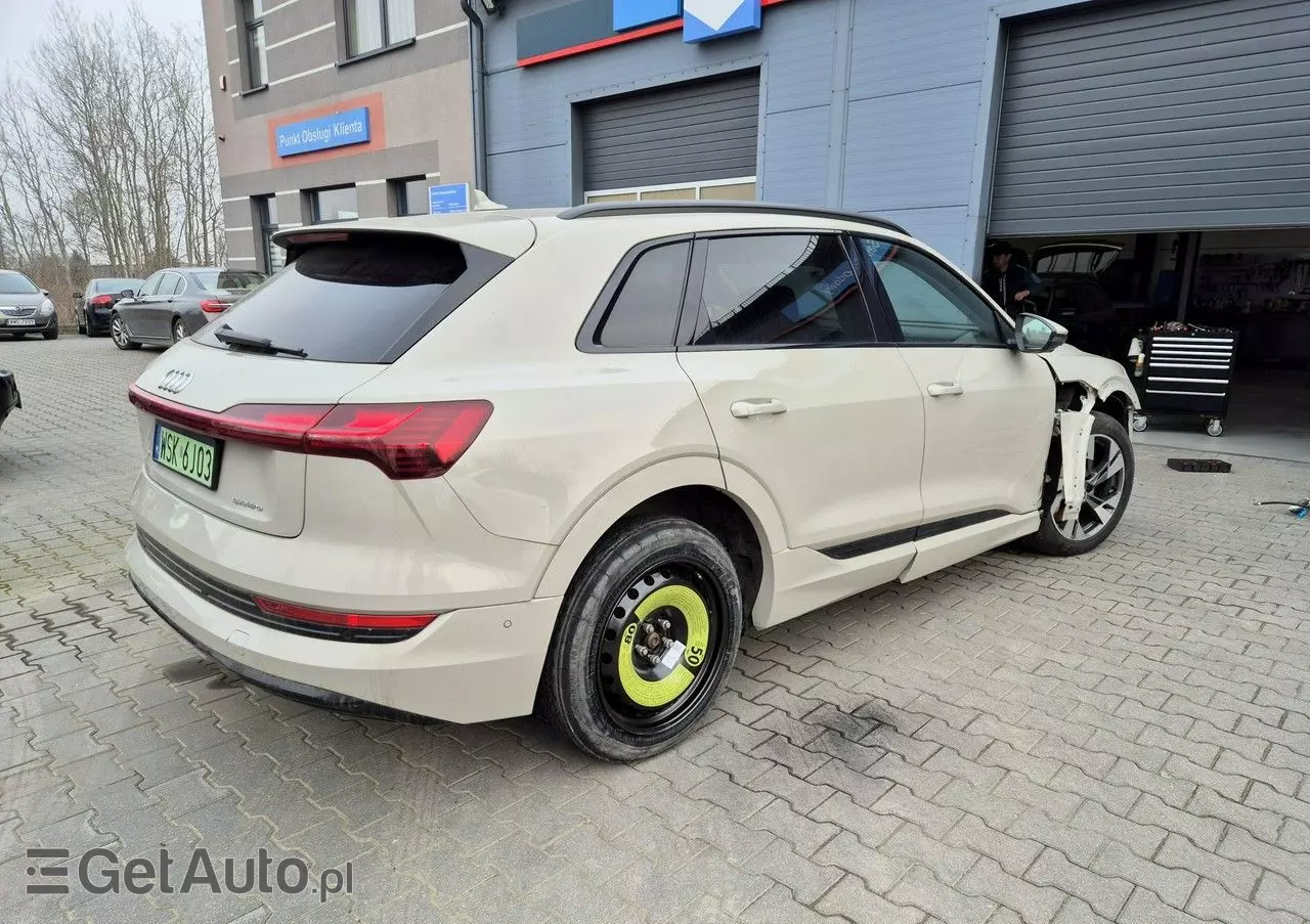 AUDI E-tron 55 Quattro