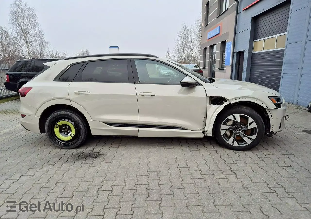 AUDI E-tron 55 Quattro