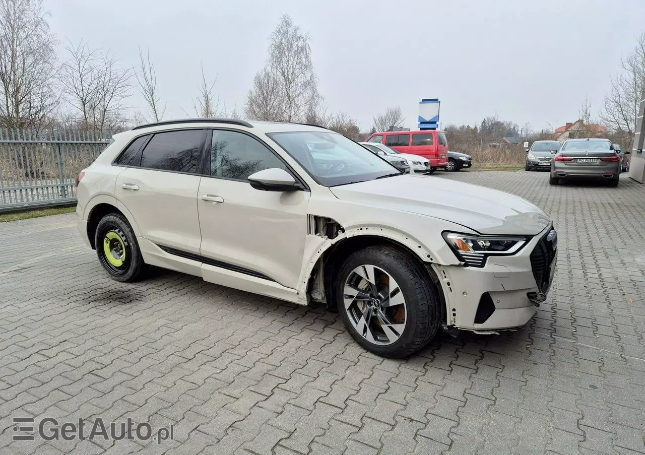 AUDI E-tron 55 Quattro