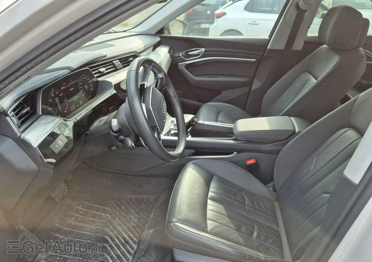 AUDI E-tron 55 Quattro