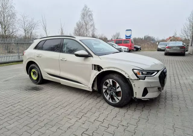 AUDI E-tron 55 Quattro