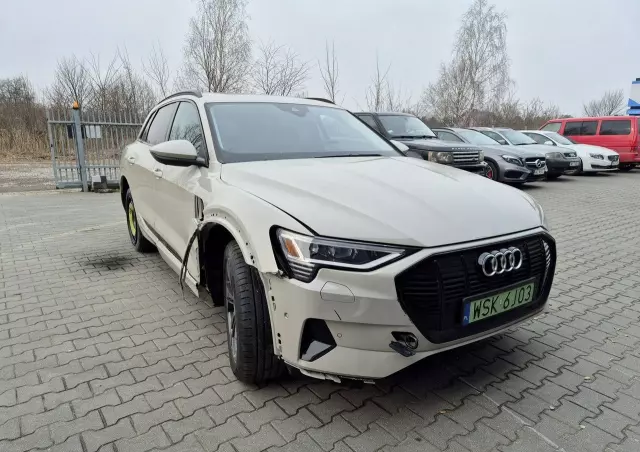 AUDI E-tron 55 Quattro