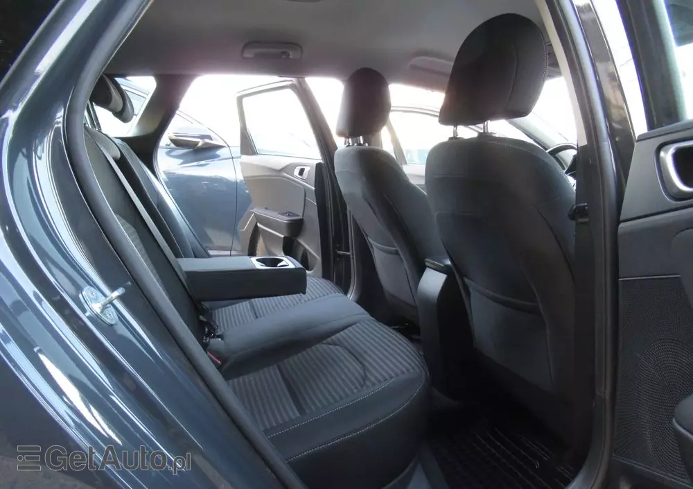 KIA Ceed 1.5 T-GDI M DCT