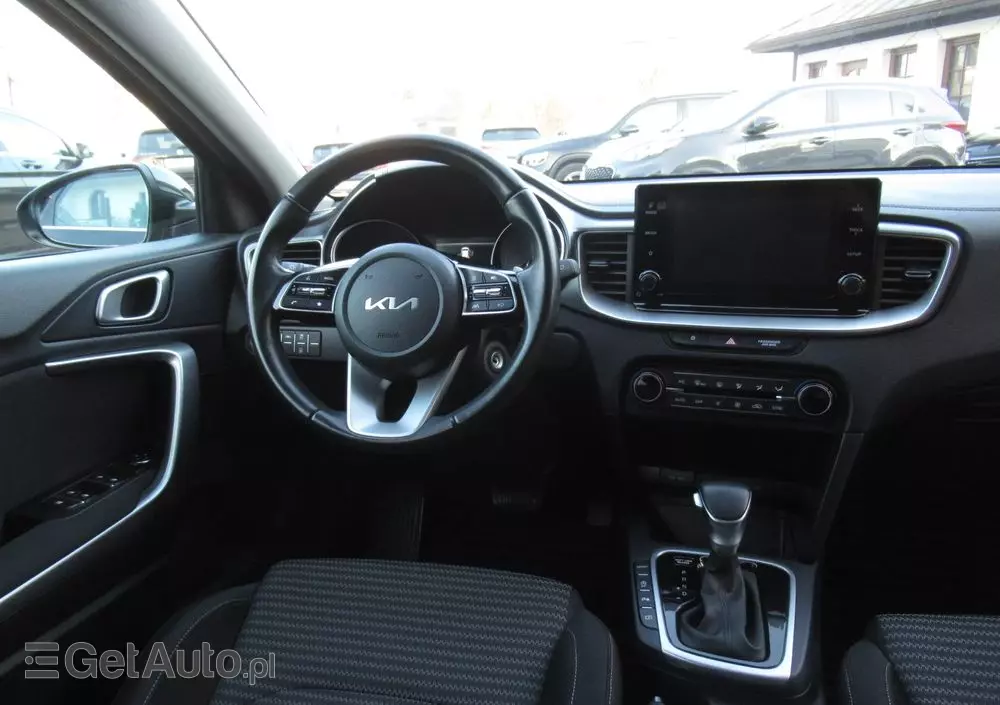KIA Ceed 1.5 T-GDI M DCT