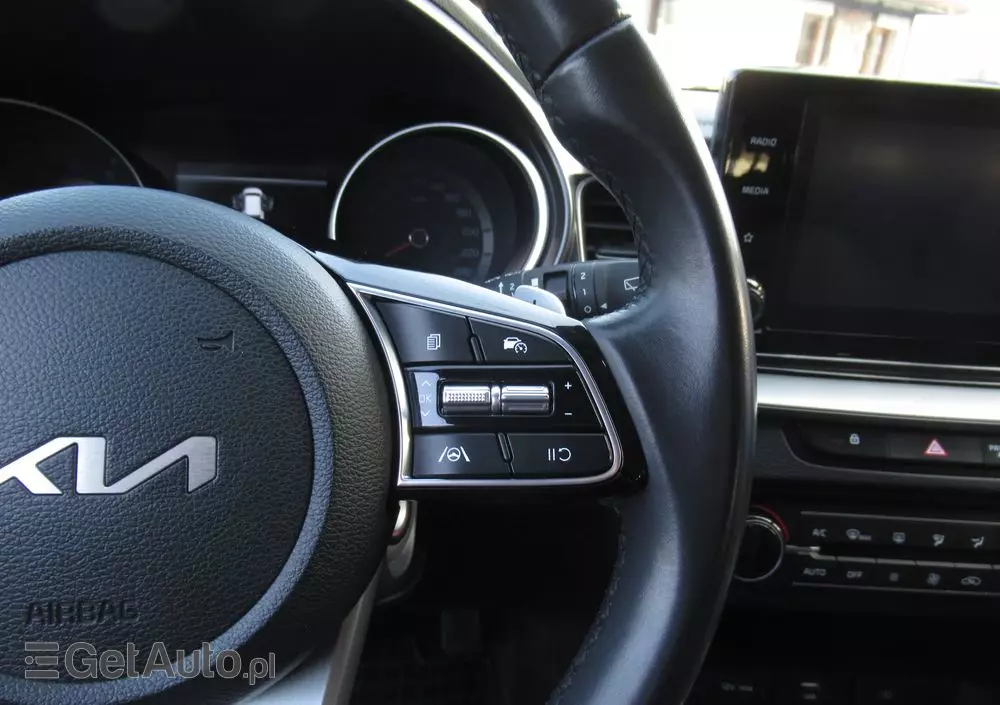KIA Ceed 1.5 T-GDI M DCT
