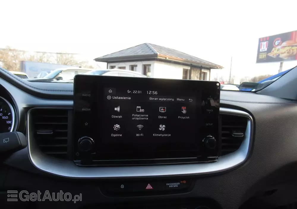 KIA Ceed 1.5 T-GDI M DCT