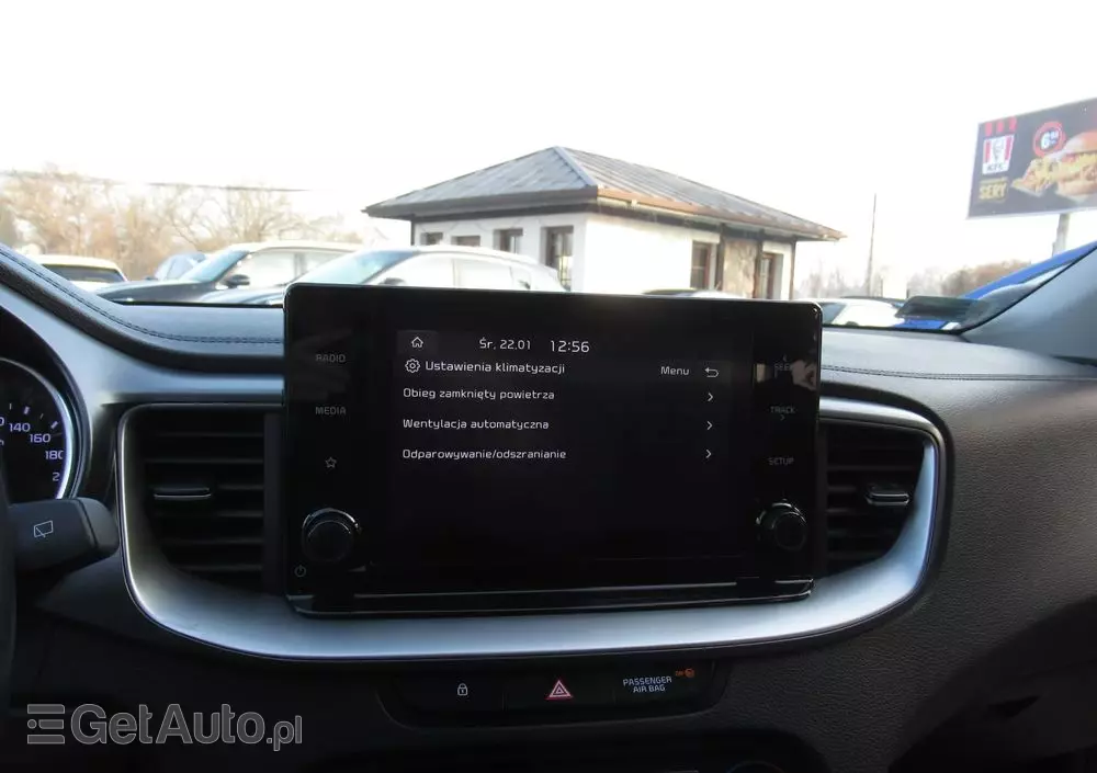 KIA Ceed 1.5 T-GDI M DCT