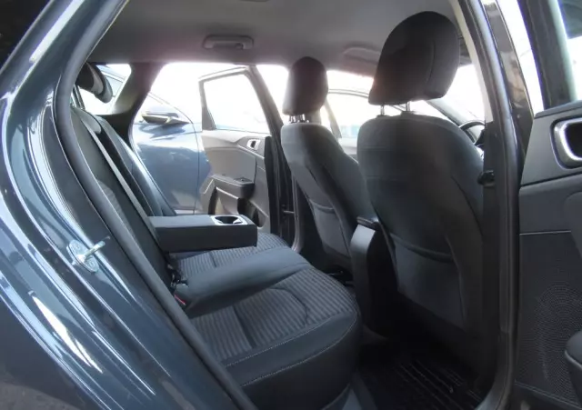 KIA Ceed 1.5 T-GDI M DCT