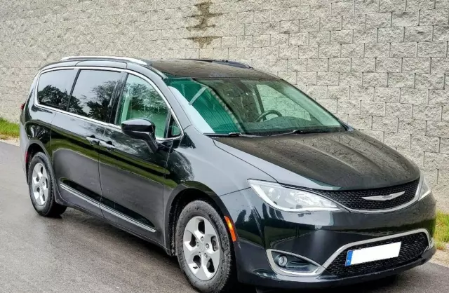CHRYSLER Pacifica 