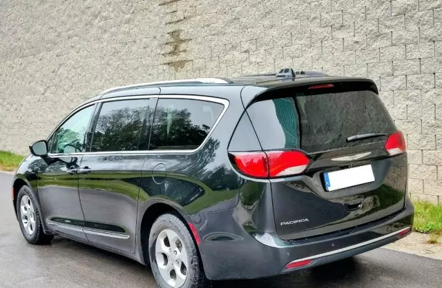 CHRYSLER Pacifica 