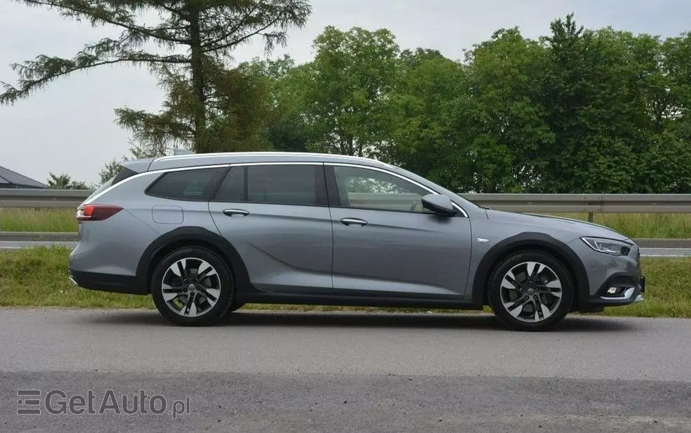 OPEL Insignia Sports Tourer 2.0 Direct Inj Trb 4x4 Innovation